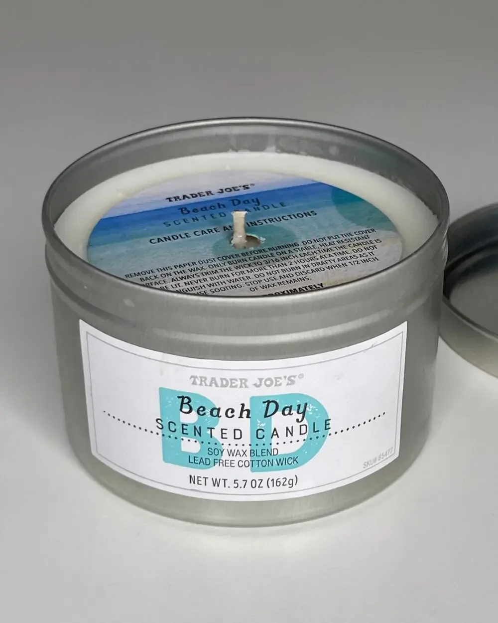 Trader Joe’s Beach Day Scented Candle — Soy Wax, 20 Hours, Limited Edition 5.7oz